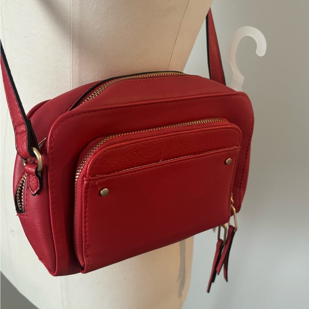 Time & Tru Red Crossbody Bag